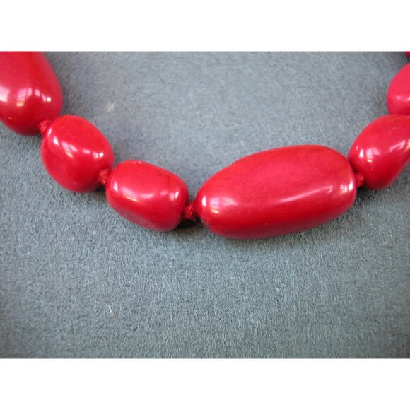Vintage Single Strand Red Coral Bead Necklace 34" - Picture 2 of 3